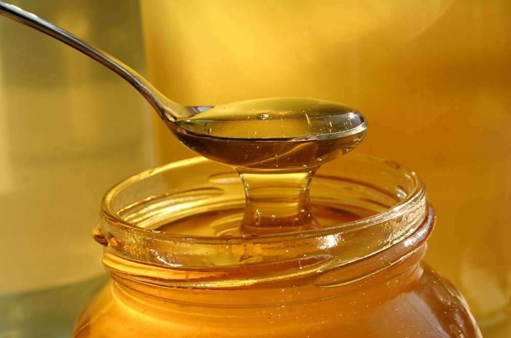 5 Reasons You Need a Spoonful of Honey